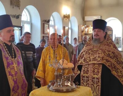 Воздвижение Честного и Животворящего Креста Господня